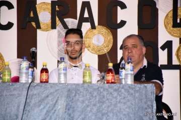 Daniel Castellano da el pistoletazo de salida a las fiestas de El Caracol (Foto Antonio Alí)